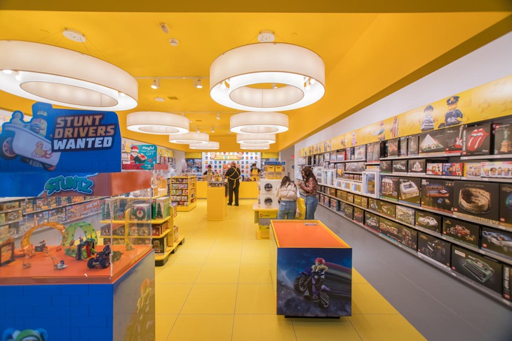 Một cửa hàng đồ chơi Legos.