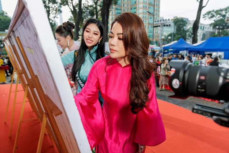 Là trưởng ban tổ chức cuộc thi, Trương Ngọc Ánh cho biết: "90 thí sinh của Miss Earth 2023 không chỉ đại diện cho vẻ đẹp nhan sắc, trí tuệ mà còn trở thành những đại sứ tuyệt vời quảng bá cho ngành du lịch cùng với sự phát triển đổi mới và những nỗ lực bảo vệ môi trường của TP.HCM”.