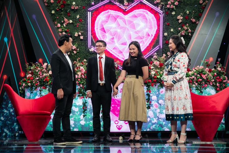 Quyền Linh và Ngọc Lan hạnh phúc khi mai mối thành công cho cặp đôi thạc sĩ tài sắc