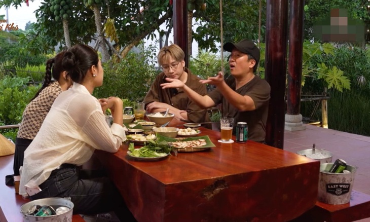 Và đưa ra những lời an ủi sâu sắc