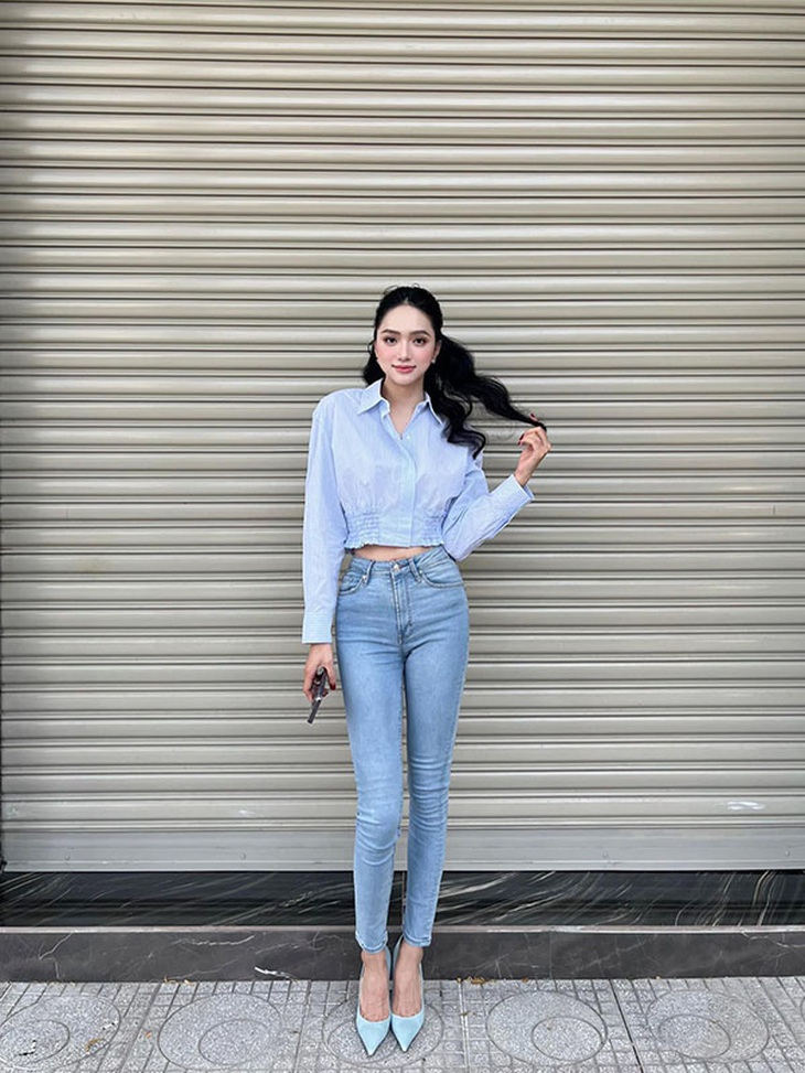 Ảnh vui sao Việt 17-2: Lan Phương hóa thiếu nữ bên hoa huệ - Ảnh 9.