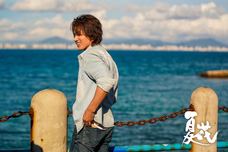 Ngôn Thừa Húc bị ném đá vì ‘cưa sừng làm nghé’ đóng phim ngôn tình - Ảnh 1.