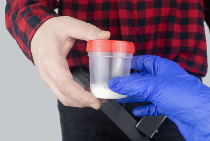 60 gia đình có con giống nhau vì xin tinh trùng cùng một người - Ảnh 1.