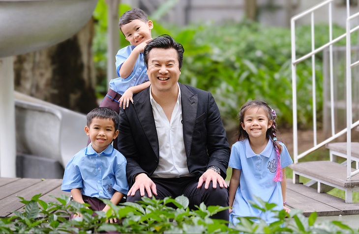 Thanh Bùi công bố quỹ học bổng 1 triệu USD - Ảnh 1.