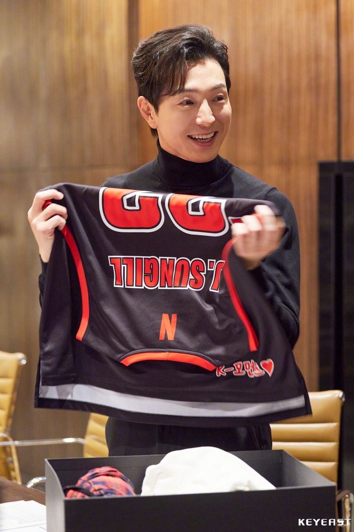 Chuyện tình đẹp như phim của nam diễn viên The Glory Jung Sung Il - Ảnh 4.