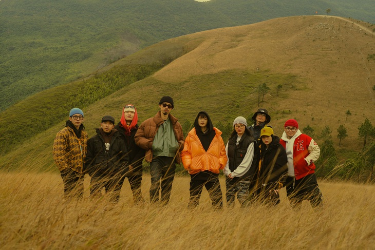 Đen Vâu ra MV Luôn yêu đời không áp lực hay kỳ vọng nhiều - Ảnh 1.