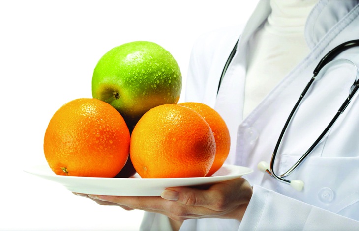 Nếu có bằng chứng vững chắc, trong tương lai đơn thuốc có thể là bữa ăn lành mạnh và được bảo hiểm chi trả. Ảnh: Istock