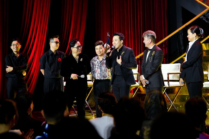 Quang Linh bối rối khi Trấn Thành nức nở vì câu trả lời của Mr Đàm - Ảnh 2.