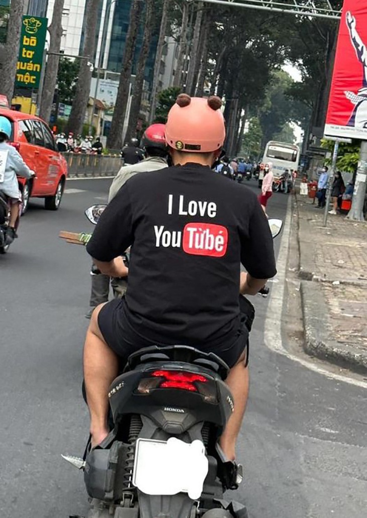 Ảnh vui 23-3: Làm vậy khỏi lo thất lạc hành lý! - Ảnh 5.