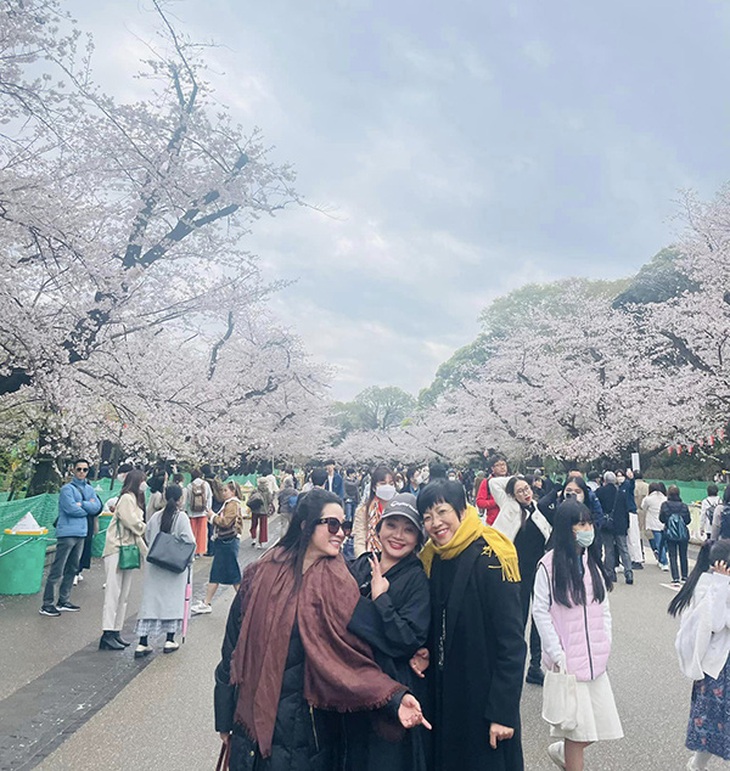 Ảnh vui sao Việt 29-3: Lệ Quyên ngập tràn hạnh phúc bên tình trẻ - Ảnh 9.