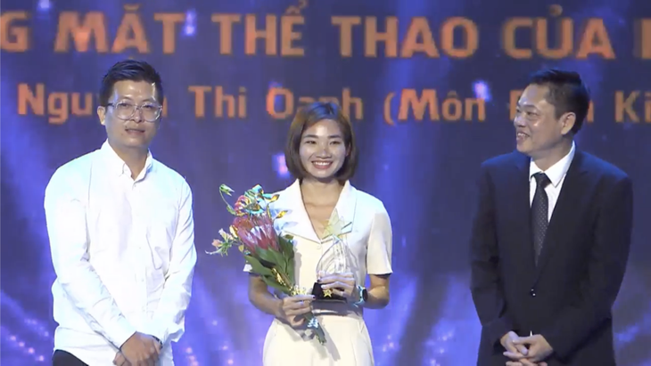 MONO vắng mặt khó hiểu, Hoàng Thùy Linh bội thu ở Cống hiến 2023 - Ảnh 7.