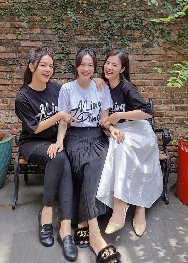 Ảnh vui sao Việt 4-3: Phạm Quỳnh Anh, Đông Nhi mừng Minh Hằng có bầu - Ảnh 1.