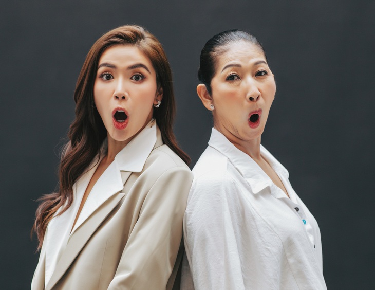 Minh Tú và mẹ tinh nghịch trong bộ ảnh mừng 8-3 - Ảnh 6.