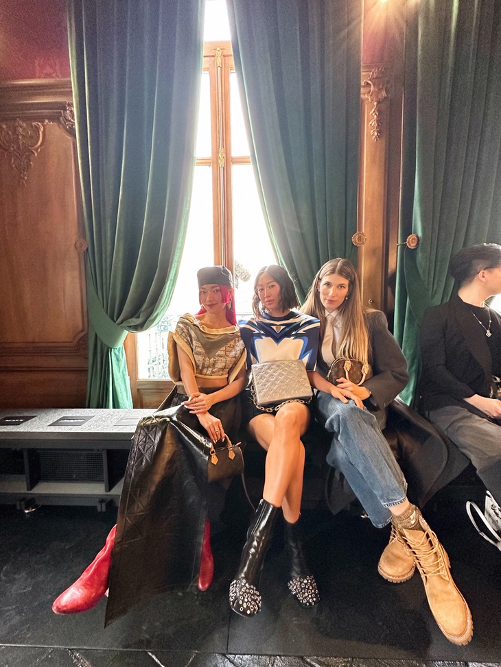 Châu Bùi được Louis Vuitton ‘cưng như trứng’, sánh vai dàn khách mời ‘khủng’ - Ảnh 1.