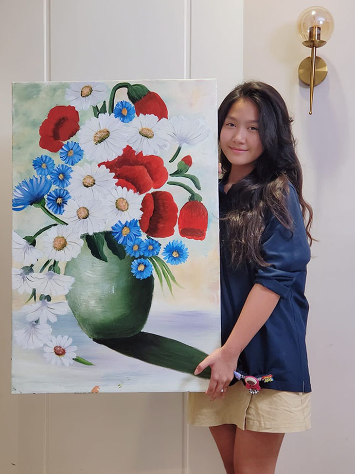 Ảnh vui sao Việt 8-3: Phương Oanh thăm NSND Công Lý - Ảnh 4.