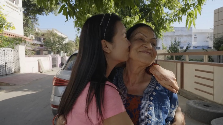 Thành công xin chồng 5 tỉ, Võ Hạ Trâm mang ê kíp 200 người quay MV tại Ấn Độ - Ảnh 4.