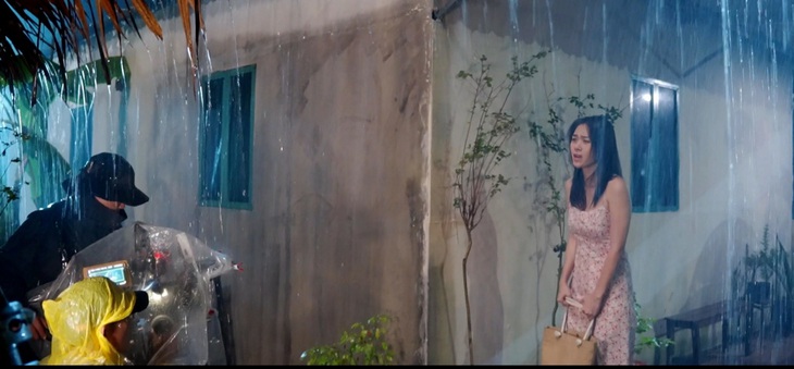 Cảnh quay đắt giá nhất Lật mặt 6: Lý Hải xây cả dãy nhà trọ rồi đập bỏ - Ảnh 5.