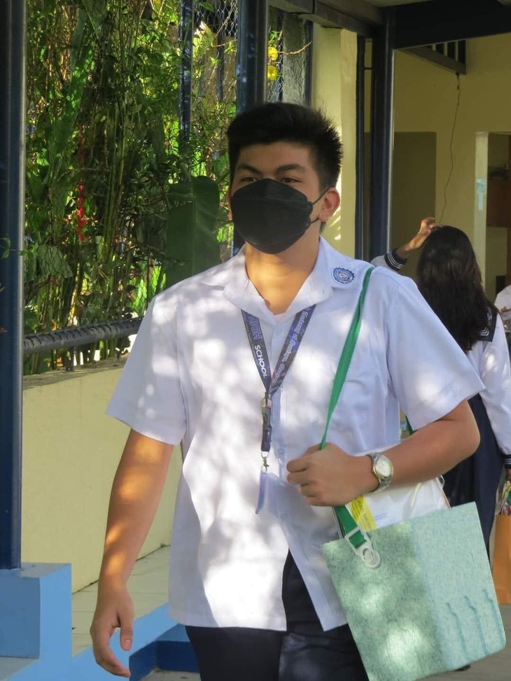 Trường tổ chức ngày không túi, trùm cuối làm cười đau bụng! - Ảnh 6.