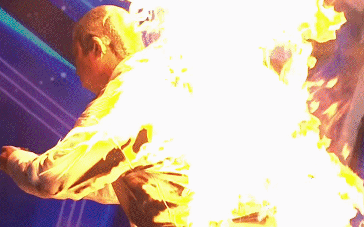 Biểu diễn gây sốc 