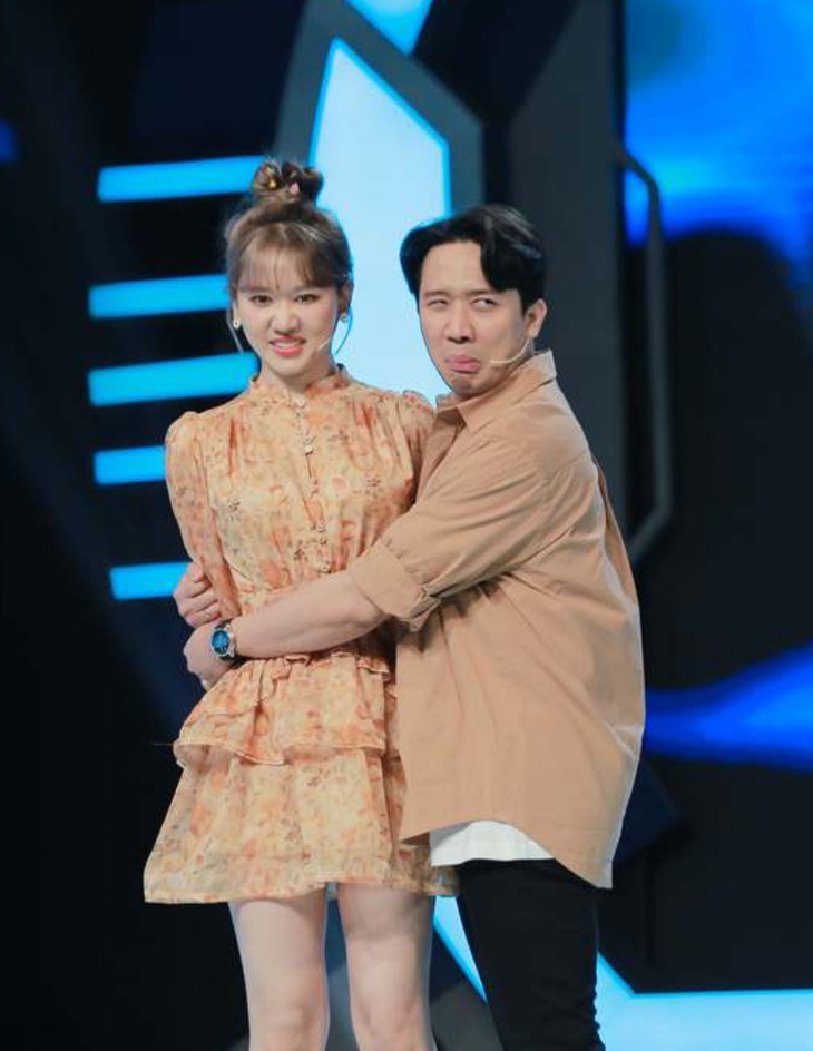 Từ bài đăng của Đại Nghĩa rộ nghi vấn Trấn Thành bị loại khỏi ghế nóng gameshow đã hợp tác từ mùa đầu