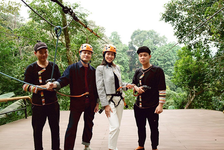 Ảnh vui sao Việt 3-4: Trường Giang trổ tài cắt tóc cho con gái - Ảnh 9.