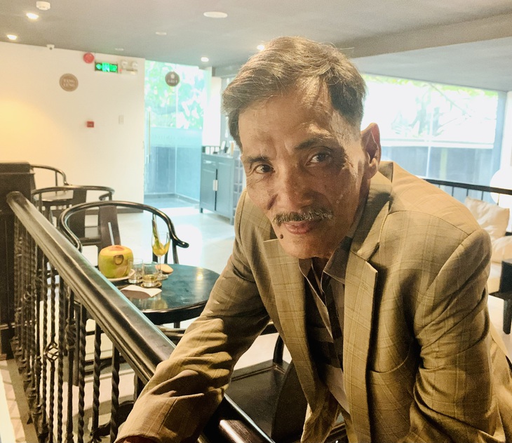 Sau khi gặp vấn đề sức khỏe, Thương Tín được nhiều đồng nghiệp, đàn em trong showbiz hỗ trợ 