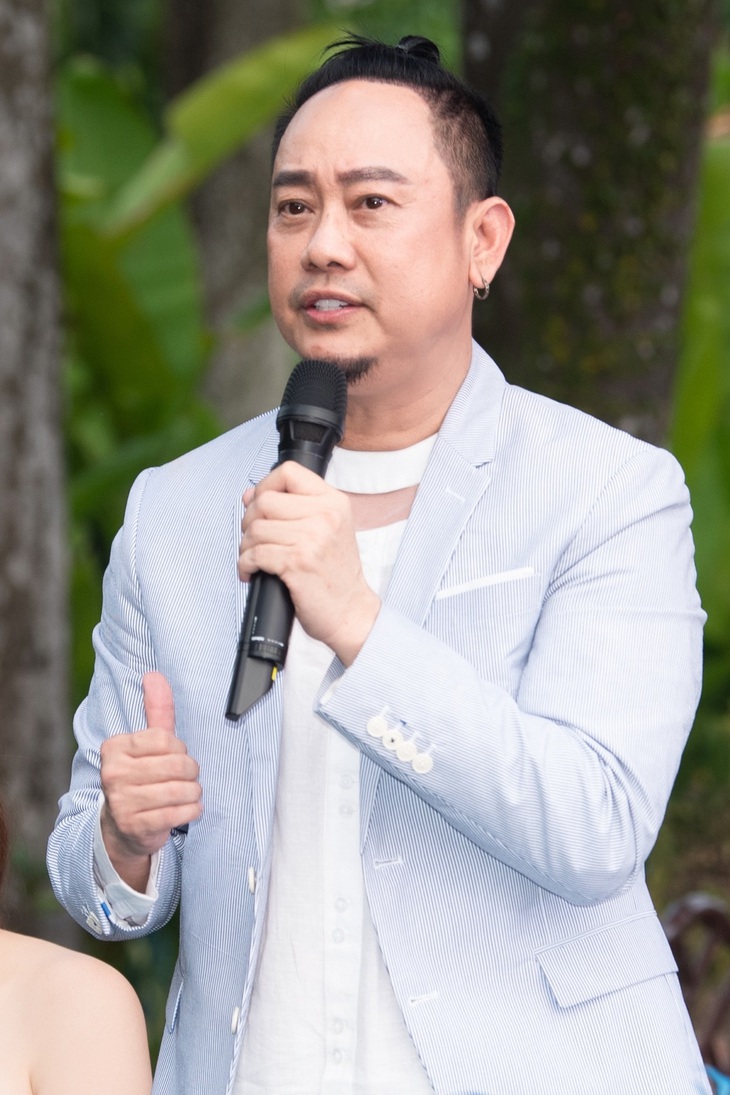 Ngân Anh, Quỳnh Thy, Ban Mai cùng dàn hậu tưng bừng khoe sắc - Ảnh 10.