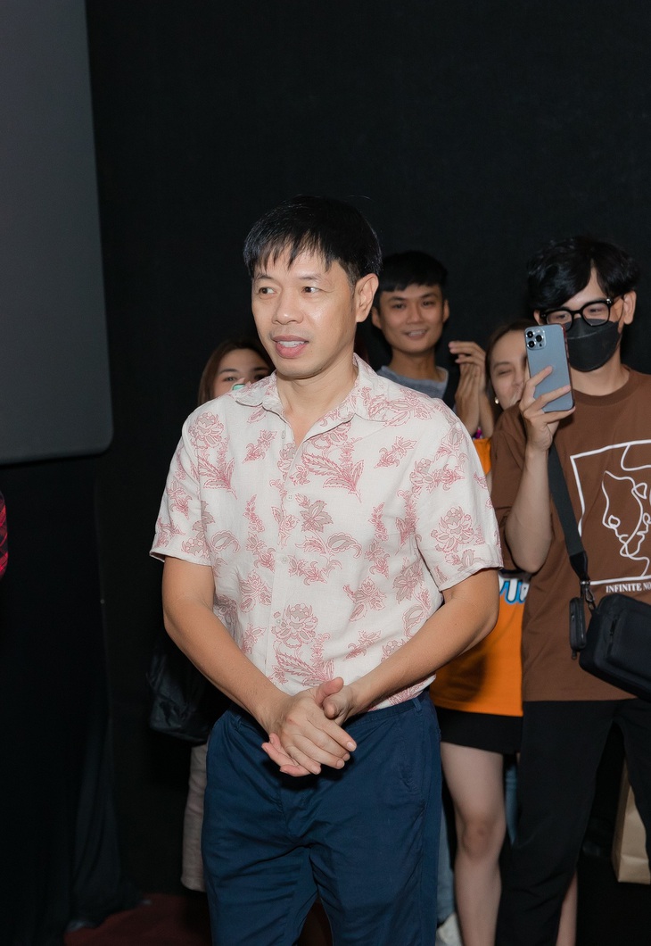 Phản ứng của Thái Hòa khi có nhiều khán giả đòi làm con - Ảnh 3.