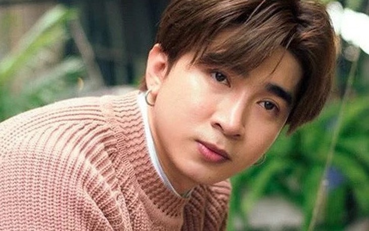 Ca sĩ Chi Dân khóc, lên tiếng sau tin đồn 