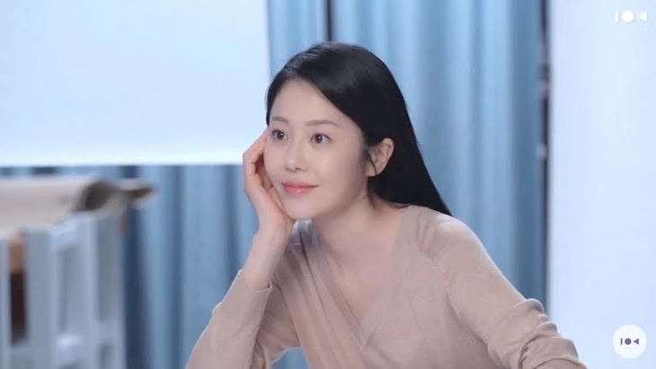 Go Hyun Jung - mỹ nhân Hàn 52 tuổi gây sốt với visual như 25 - Ảnh 4.