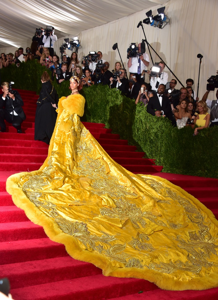 20 khoảnh khắc làm Met Gala trở thành sự kiện thảm đỏ đáng mong chờ - Ảnh 4.