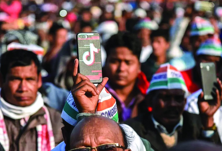 Người dùng Ấn Độ từng phản đối lệnh cấm TikTok. Nhưng sau 3 năm, mọi thứ cũng đã ổn.  Ảnh: Shutterstock