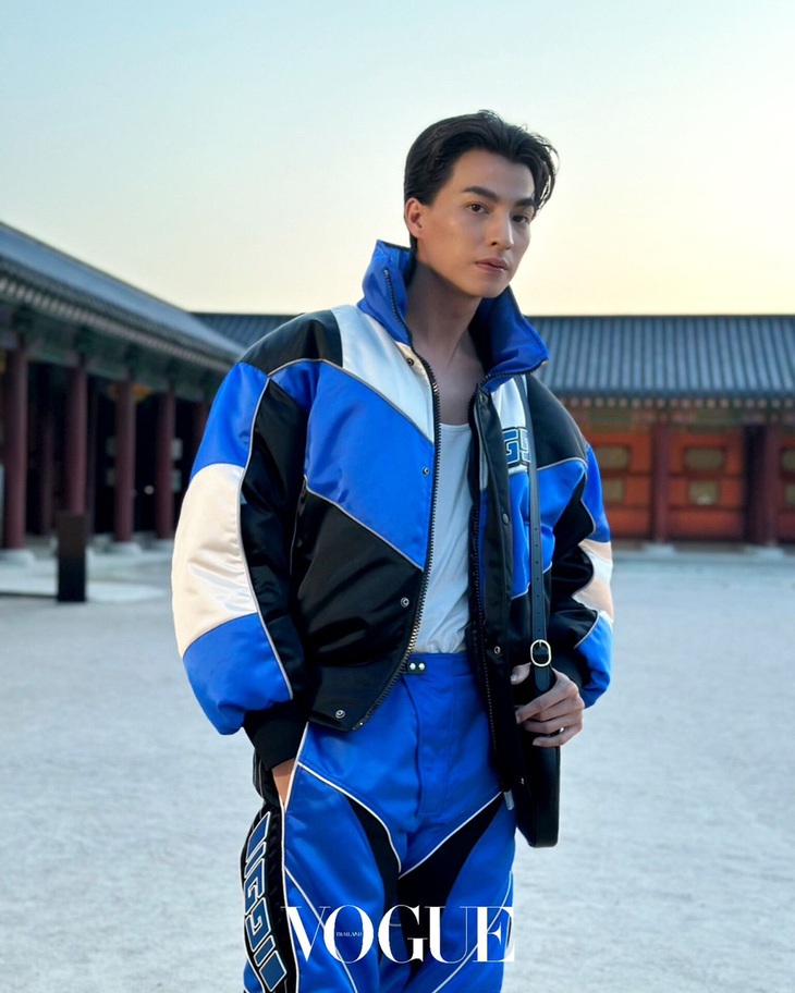 Diện áo da lông giữa mùa hè, Sơn Tùng M-TP lép vế giữa thảm đỏ quốc tế - Ảnh 8.