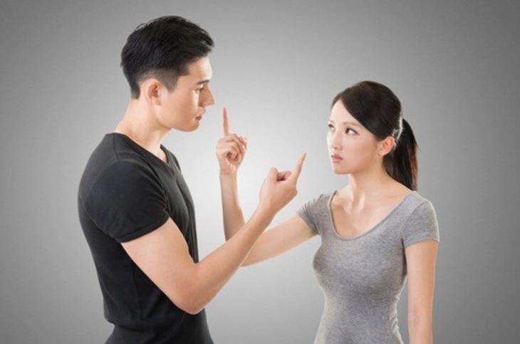 Đòi lại 5 triệu đồng từng tặng cờ-rớt 3 năm trước - Ảnh 1.