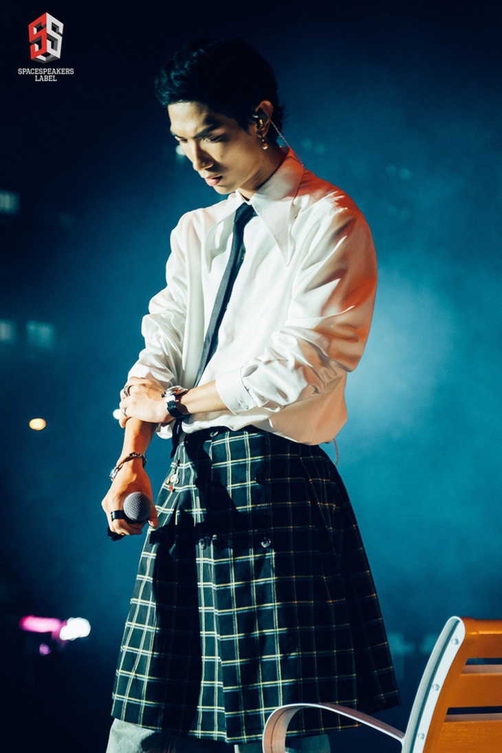 SOOBIN tuyên bố chưa muốn lấy vợ, Binz lúng túng khi bị fan đánh úp trên sân khấu - Ảnh 9.