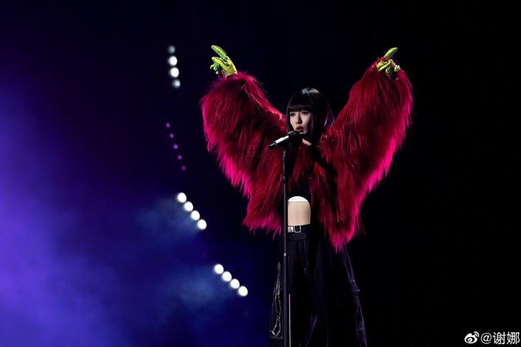 Thái Thiếu Phân, Ella, Tạ Na hễ xáp lại là... ồn ào - Ảnh 3.