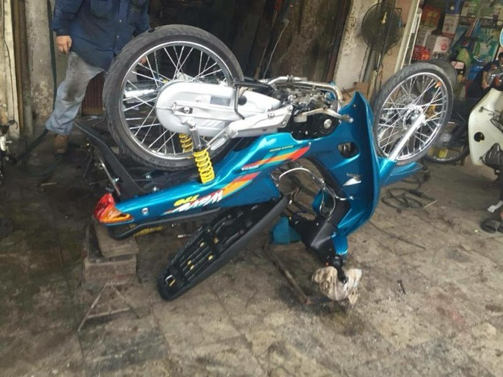 Ảnh vui 7-5: Vô nhầm tiệm chuyên sửa xe đạp - Ảnh 1.