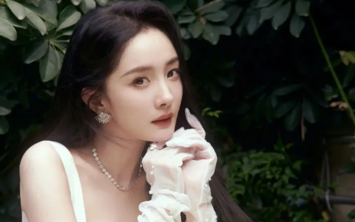 Dương Mịch rời khỏi công ty chuyên bắt cô đóng phim "rác"