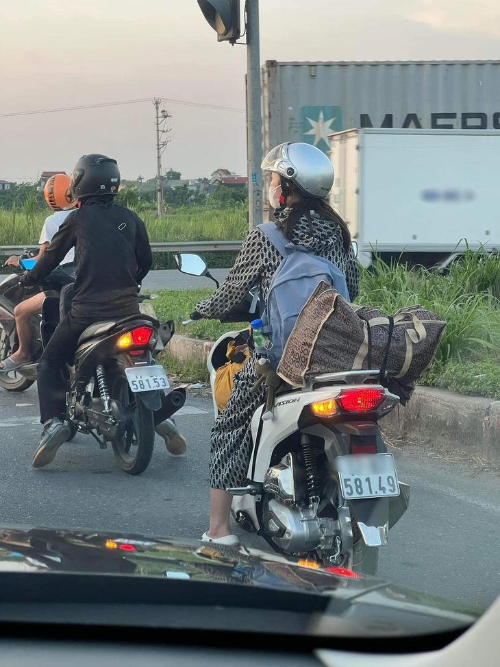 Ảnh vui 11-6: Người tinh ý nhìn phát hiểu ngay vấn đề - Ảnh 1.