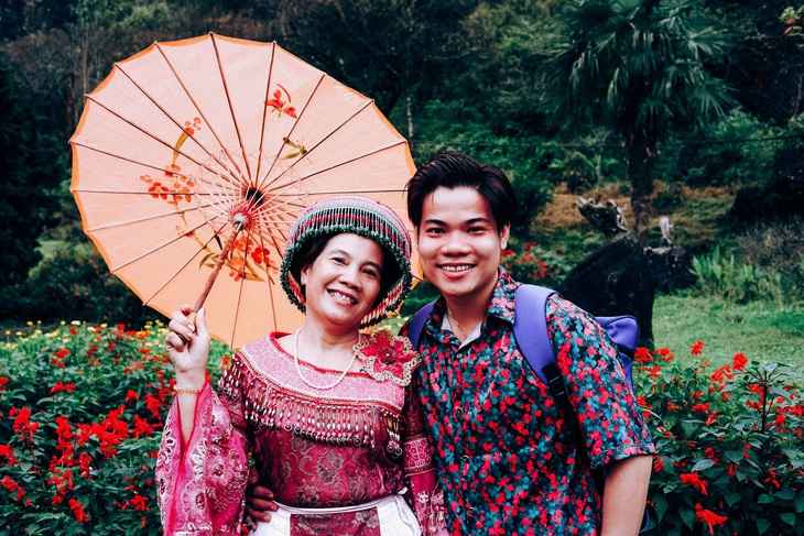 Chàng trai mơ ước cùng mẹ đi khắp thế gian - Ảnh 1.