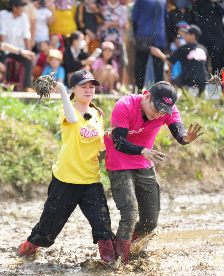 Ninh Dương Lan Ngọc làm thánh chơi dơ khiến Isaac khóc thét - Ảnh 3.