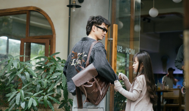 Nhan Phúc Vinh khác lạ trong vai diễn mới - Ảnh 4.