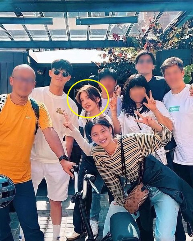 Park Seo Joon và bạn gái tin đồn - YouTuber Xooos (Kim Su Yeon) chung khung hình