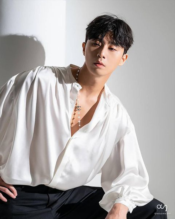 Park Seo Joon được biết đến ngôi sao nổi tiếng của Hàn Quốc đang mở rộng tên tuổi ra quốc tế