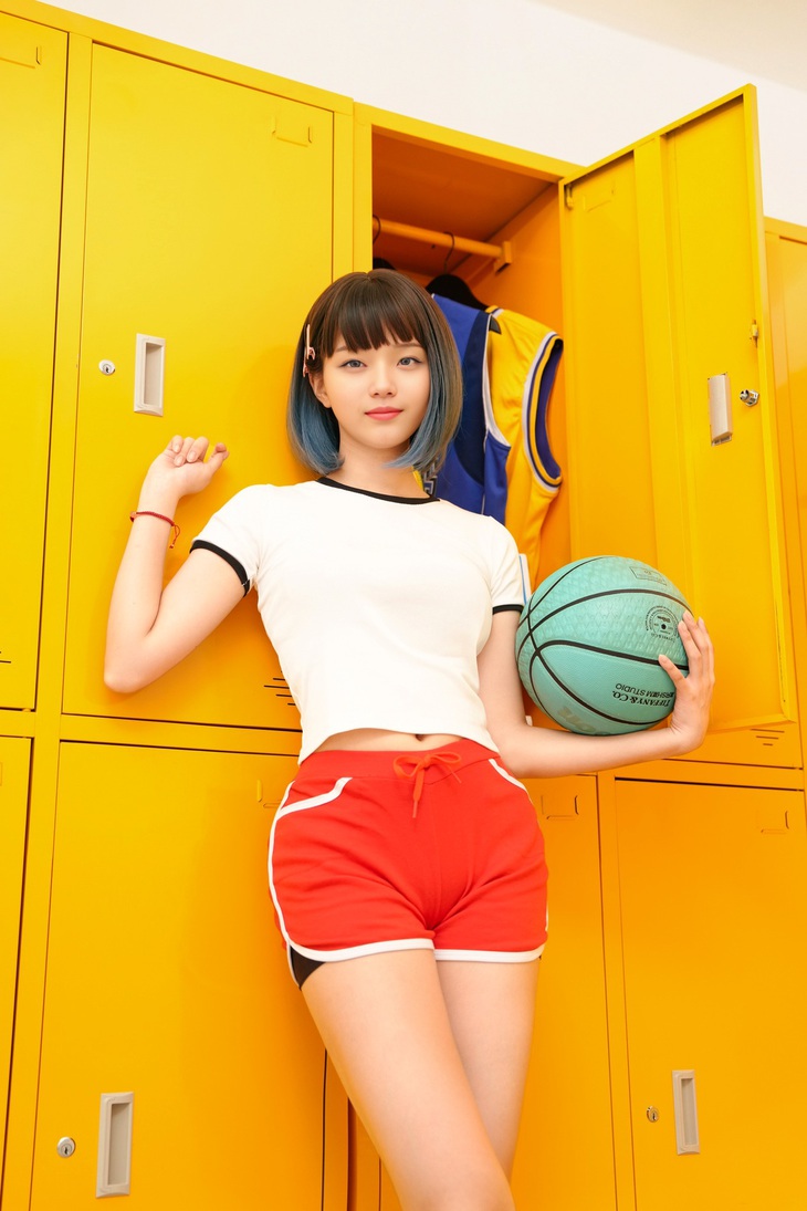 Bất ngờ nhan sắc xinh như thần tượng Hàn của ca sĩ ảo Eve Linh - Ảnh 3.