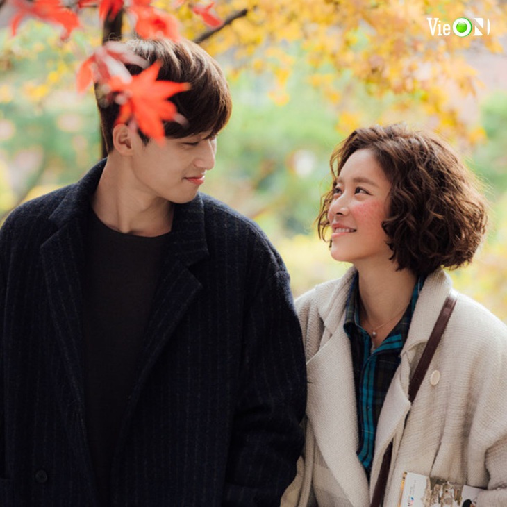 Những phân cảnh hài hước hay skinship của Park Seo Joon và Hwang Jung Eum đủ để fan đẩy thuyền nhiệt tình.