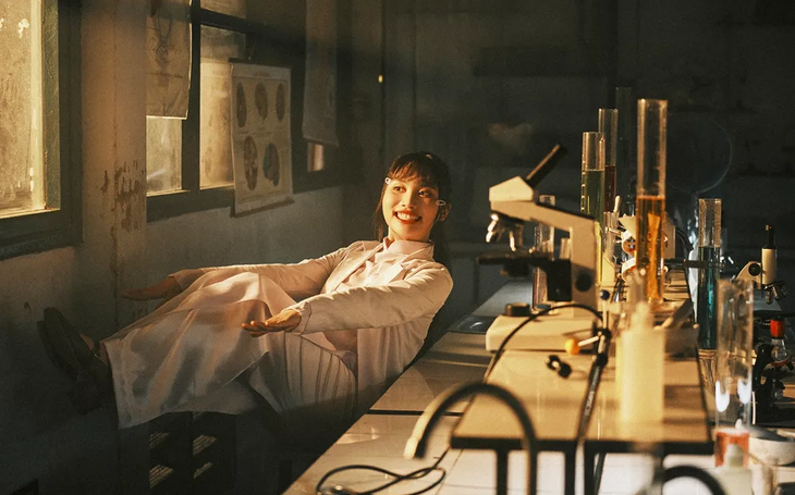 Phương Mỹ Chi khéo léo lồng ghép văn học Việt Nam vào MV mới - Ảnh 5.