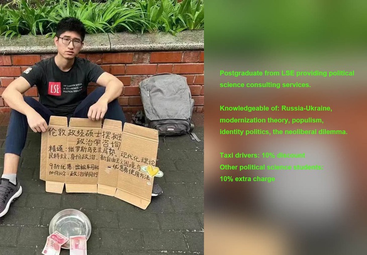 Cử nhân khoa học chính trị "bán" kiến thức trên đường phố.