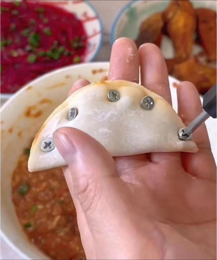 Ảnh vui 28-6: Tìm bạn bốn phương nhờ xe buýt - Ảnh 5.