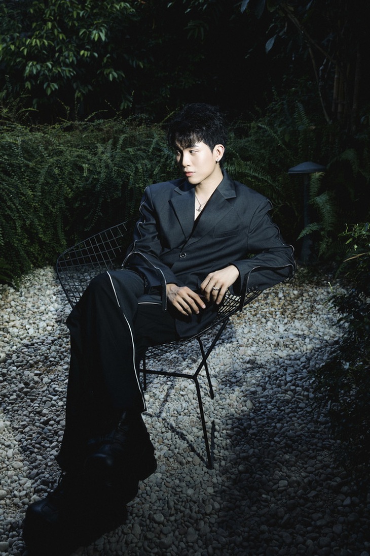 Chủ nhân loạt hit đình đám - Mew Amazing lần đầu đảm nhận vị trí Giám đốc âm nhạc cho show truyền hình thực tế